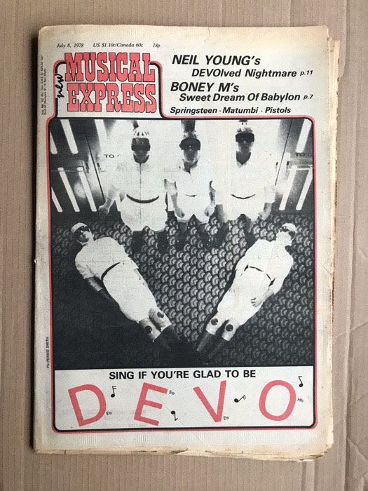 DEVO - Nme