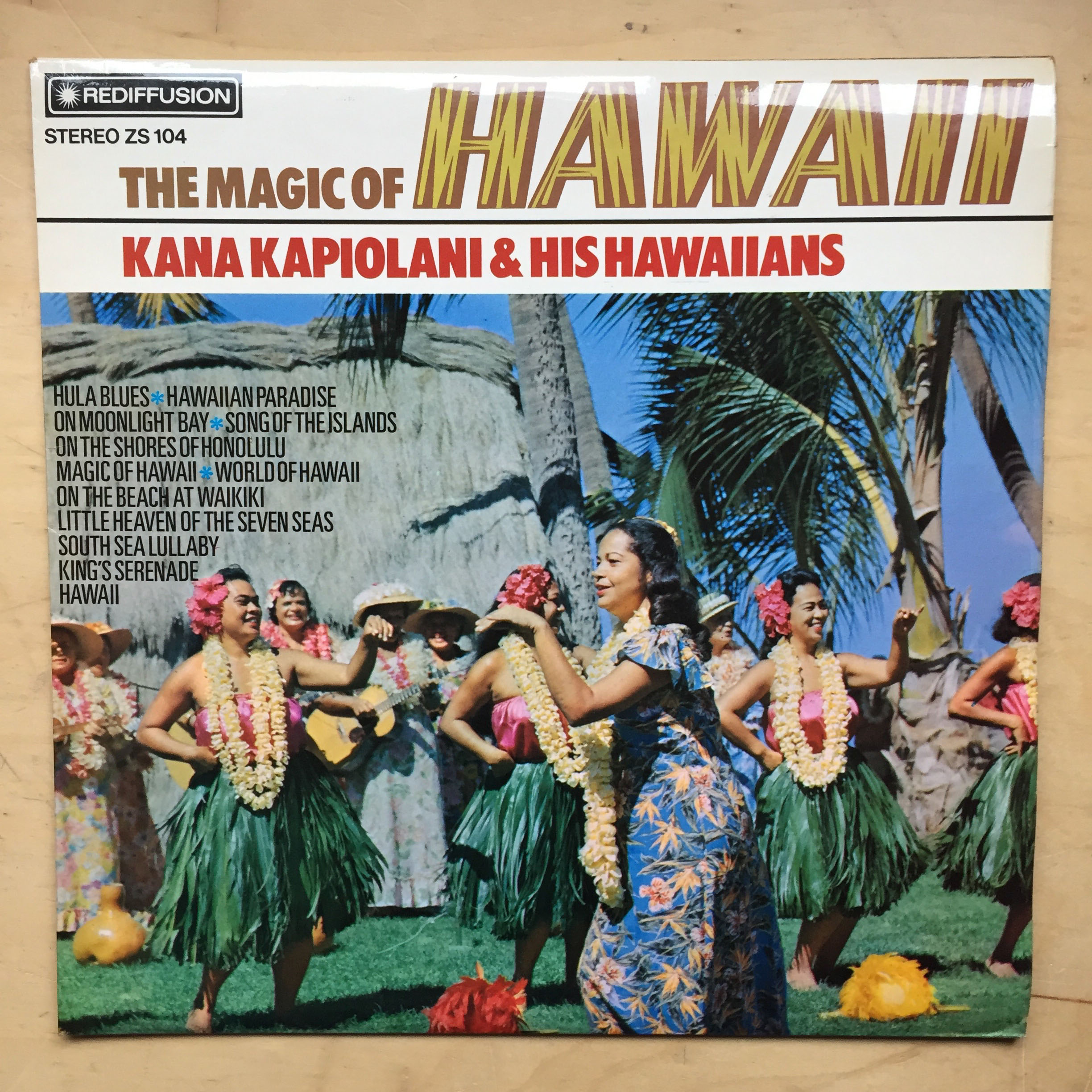 KANA KAPIOLANI & HIS HAWAIIANS - MAGIC OF HAWAII